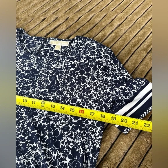 Michael Kors Floral Navy Dress (Used For A Giveaway) - Picture 6 of 6